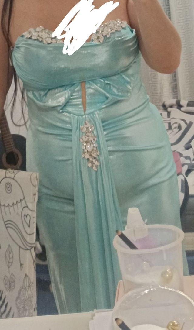Vestido largo turquesa brillante