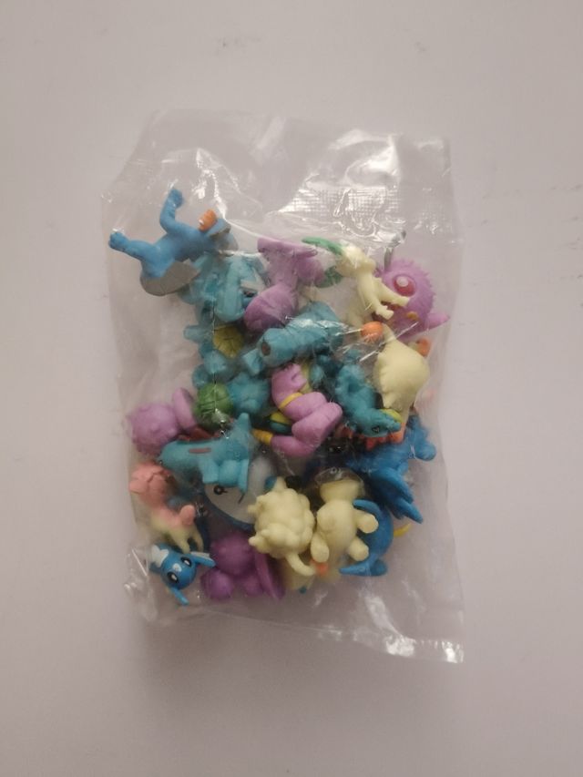 24 Mini Figuras Pokémon PVC