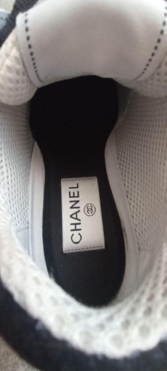 Zapatillas Chanel negras 37