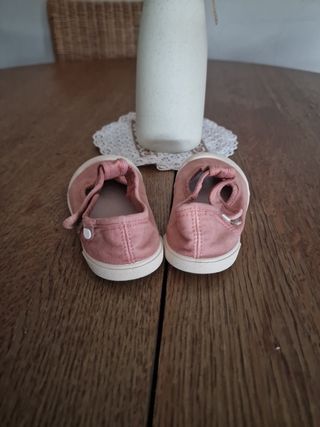 Zapatos bebé niña rosa palo Igor
Talla 23