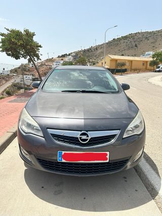 Opel Astra 2011