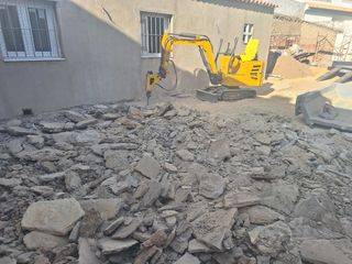 Mini excavadora - trabajos de excavación