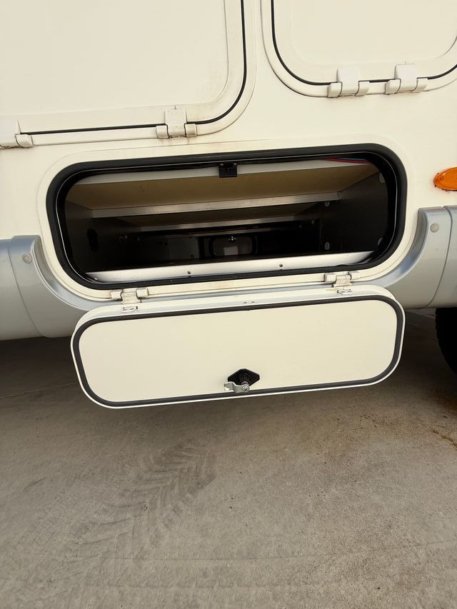 Autocaravana Integral Rapido 8096DF 55Aniversario