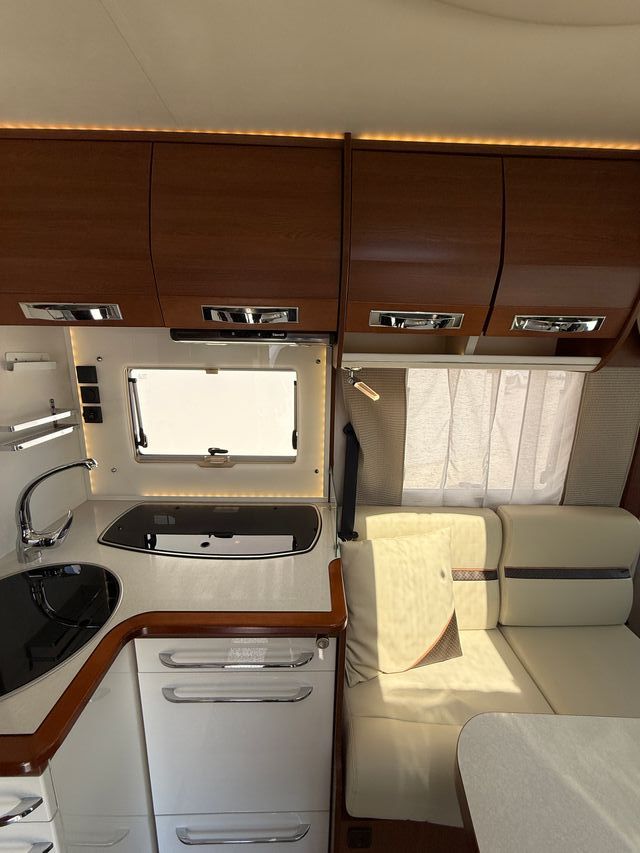 Autocaravana Integral Rapido 8096DF 55Aniversario