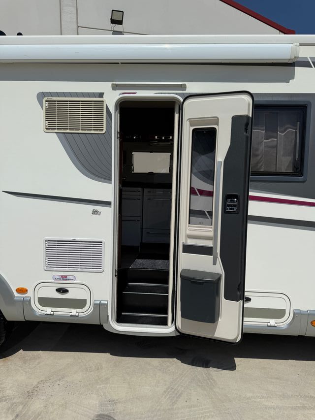 Autocaravana Integral Rapido 8096DF 55Aniversario