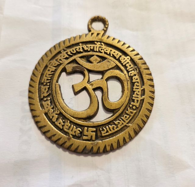 Colgante Om bronce auténtico