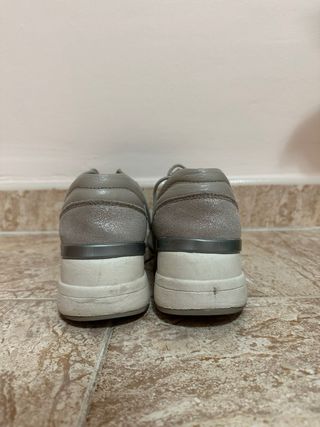 Zapatillas piel Amarpies Plata 39