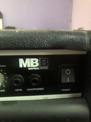 Amplificador bajo MB410 Marshall