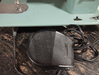 Máquina de coser Alfa DeLuxe automática