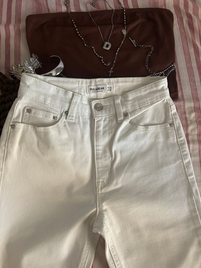 Jeans Pull&Bear bianchi a zampa