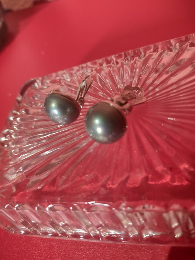 Pendientes de plata,perla verde grisacea