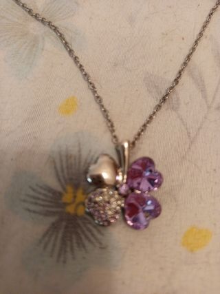 Colgante trébol 💜 plata