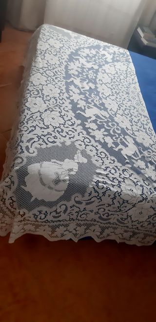Pizzo bianco per letto o tenda