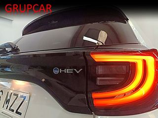 Toyota Yaris Hybrid Style