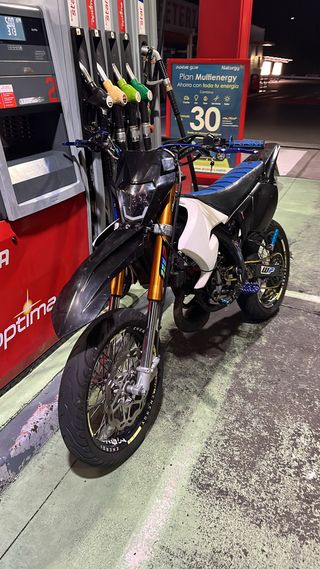  Yamaha DT50r - Moto