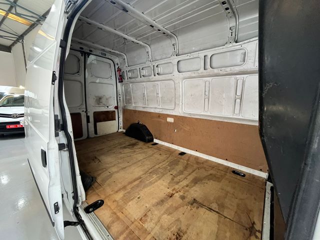 Ford Transit 2012