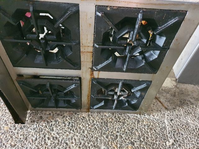 Fogón 4 fuegos - Cocina usada