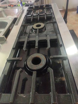 Cocina industrial 3 fuegos + horno