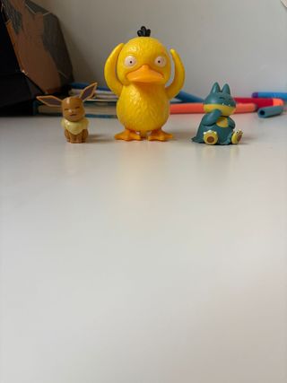 Figuras Pokémon: Eevee, Psyduck, Squirtle