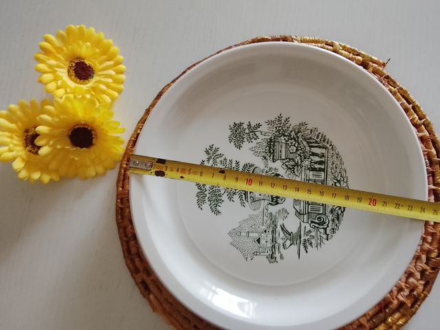 Plato vintage decorado