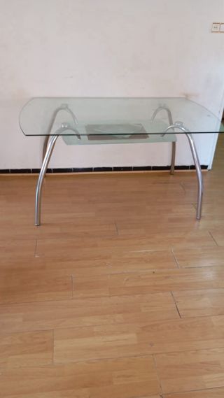 Mesa cristal moderna de cristal. Mesa de escritori