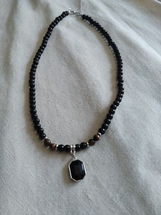 Gargantilla negra ojo de tigre
