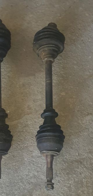 Transmisión o palier de un r5 alpine turbo