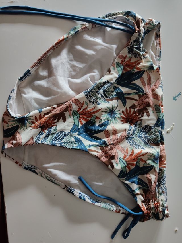 Bikini Chantelle multicolor talla 95E