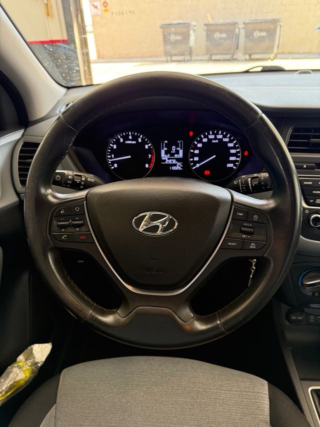 Hyundai i20 2015 “SOLO 110.000KM”