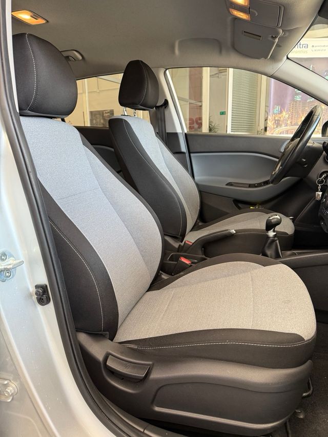 Hyundai i20 2015 “SOLO 110.000KM”