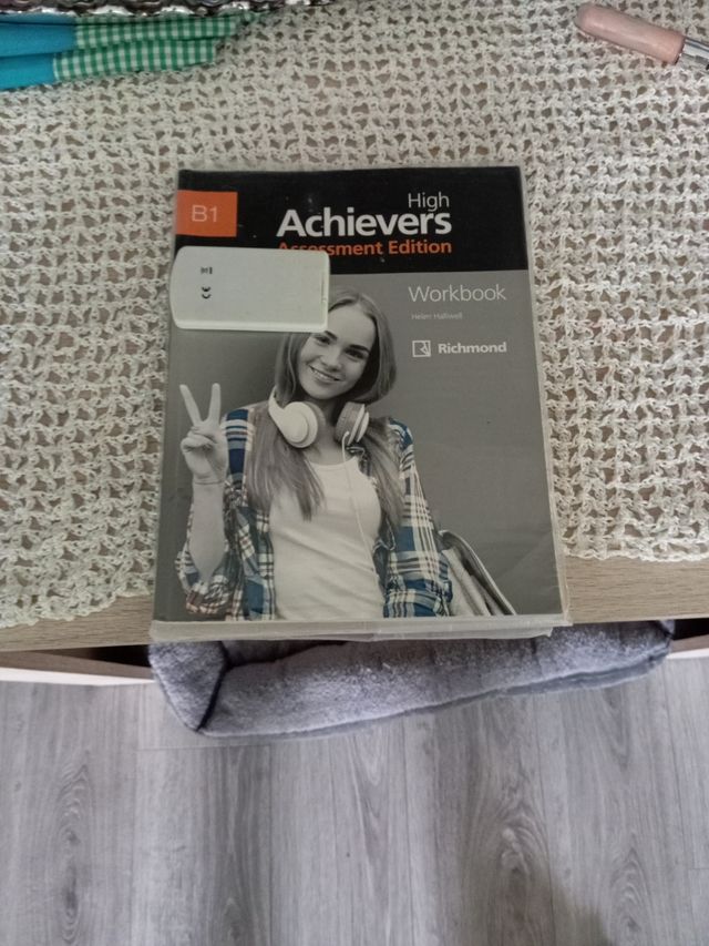 HIGH ACHIEVERS ASSESSMENT B1 WBK PACK