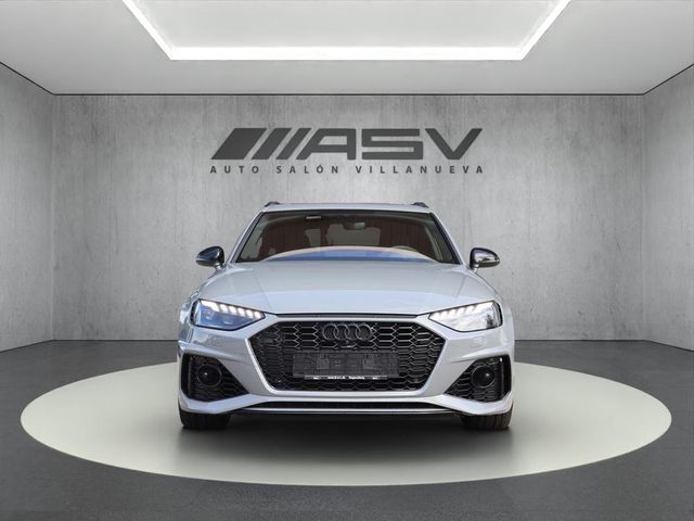 Audi RS4 2021