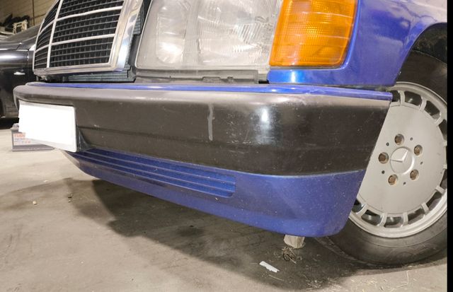 Parachoques delantero Mercedes 190E