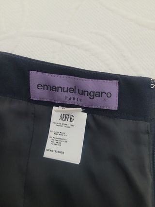 Falda negra Emanuel Ungaro 