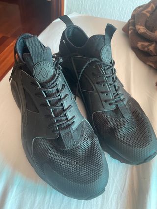 Zapatillas Nike Huarache negras