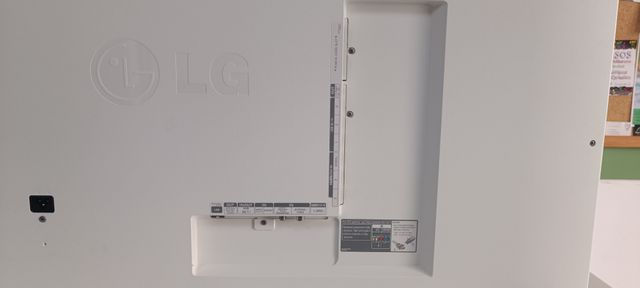 TV LG 49" - Smart TV