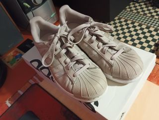 Adidas Superstar Grises - 39 1/3