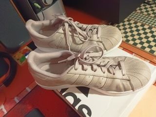 Adidas Superstar Grises - 39 1/3