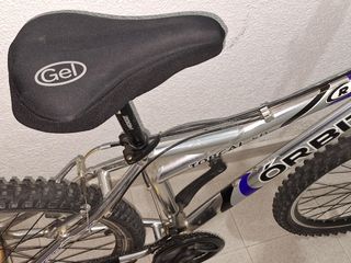 Bicicleta Mountain Bike