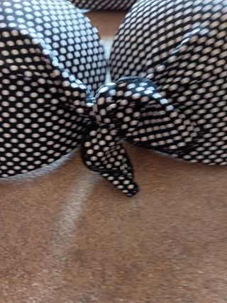 Bikini a fascia pois bianco e nero