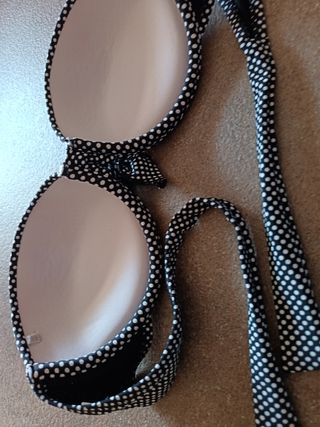 Bikini a fascia pois bianco e nero