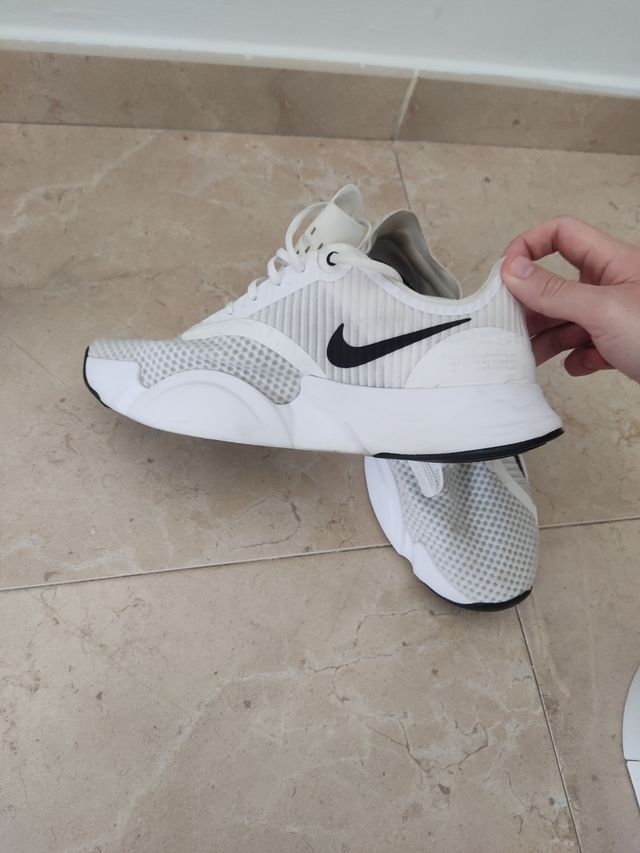 Zapatillas Nike blancas SuperRep