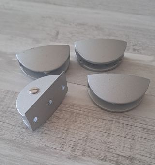 Soportes metalicos para estantes