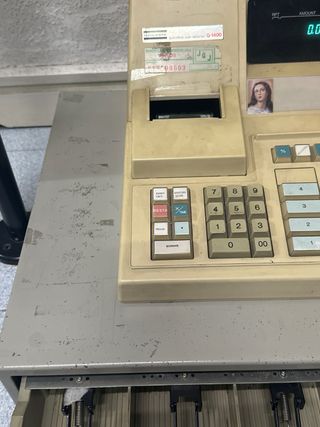 Caja registradora antigua