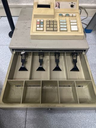 Caja registradora antigua