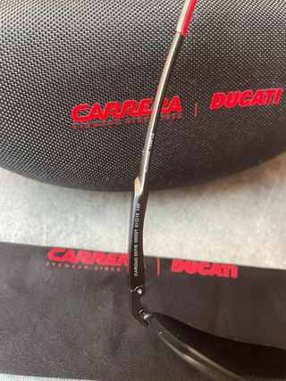 Gafas sol Carrera Ducati - rojas