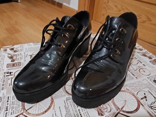 Zapatos Ria piel  charol negros - 39