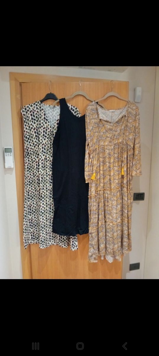 Stock vestiti e pantaloni Laura Torelli