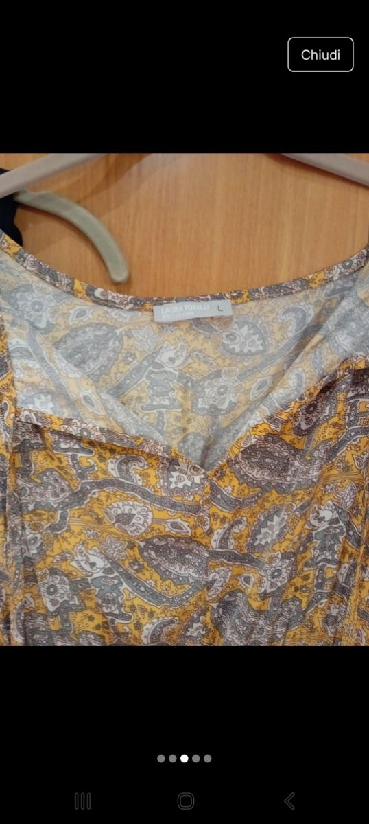 Stock vestiti e pantaloni Laura Torelli