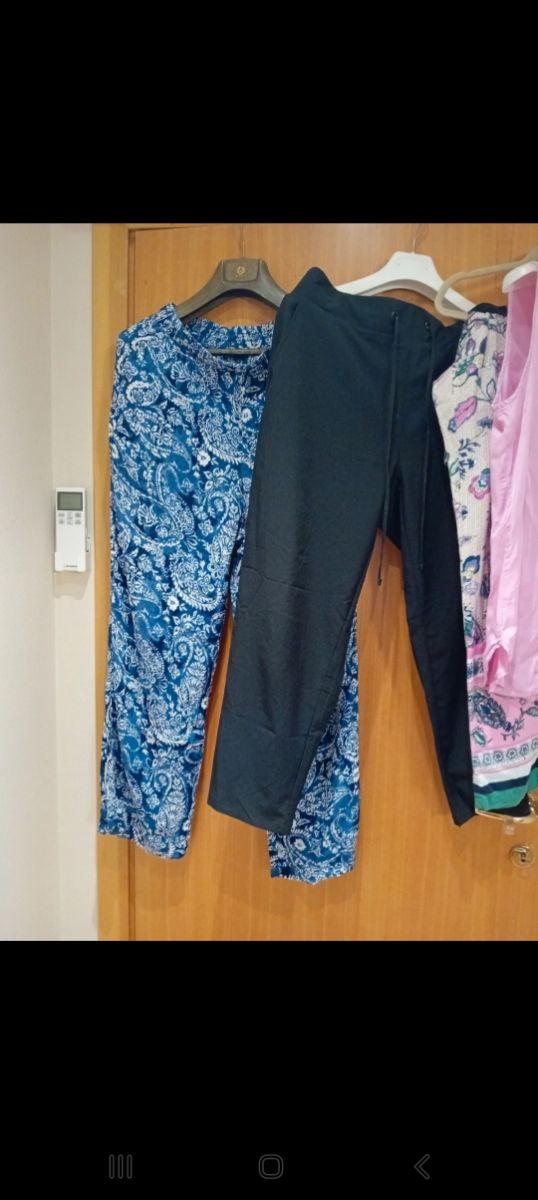 Stock vestiti e pantaloni Laura Torelli